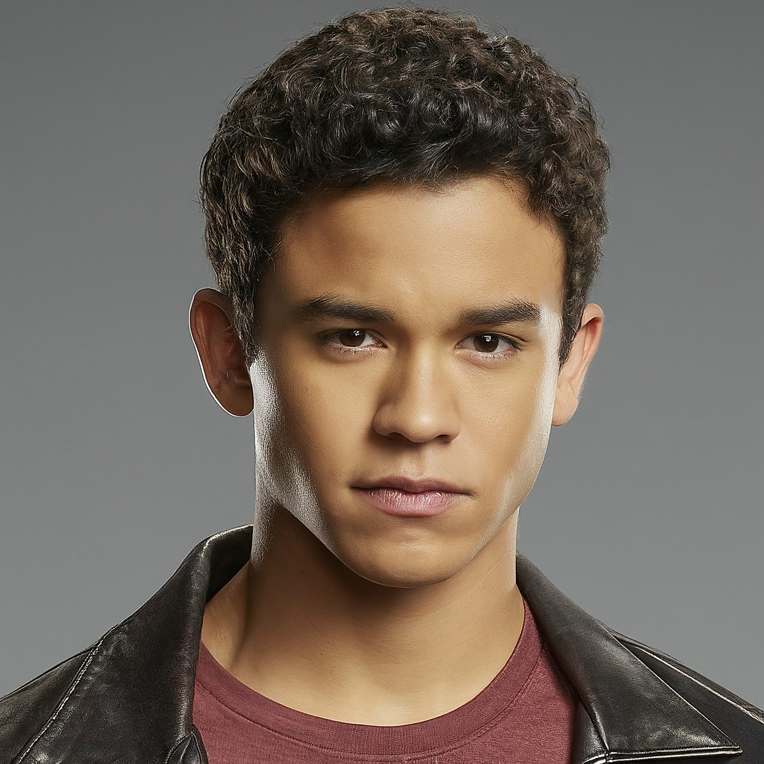 Trent Fernandez-Mercer (White Ranger)