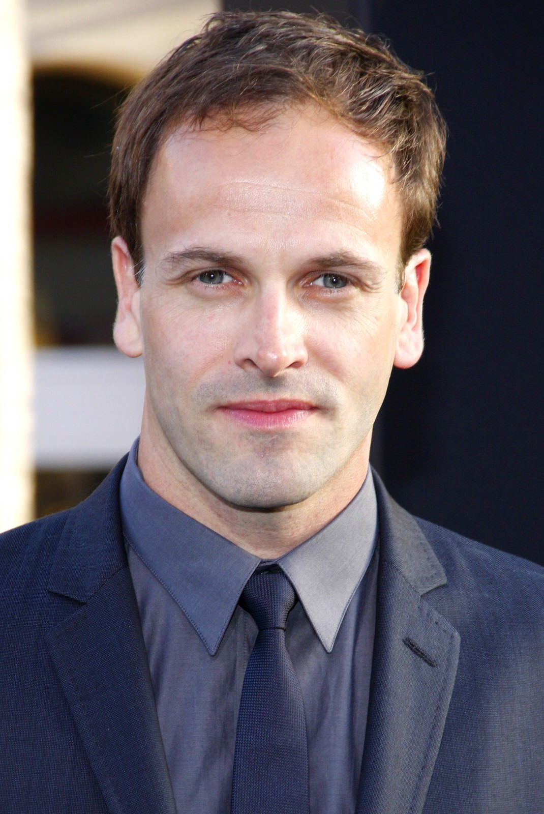 Jonny Lee Miller