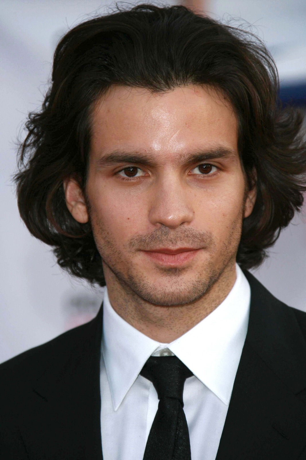 Santiago Cabrera